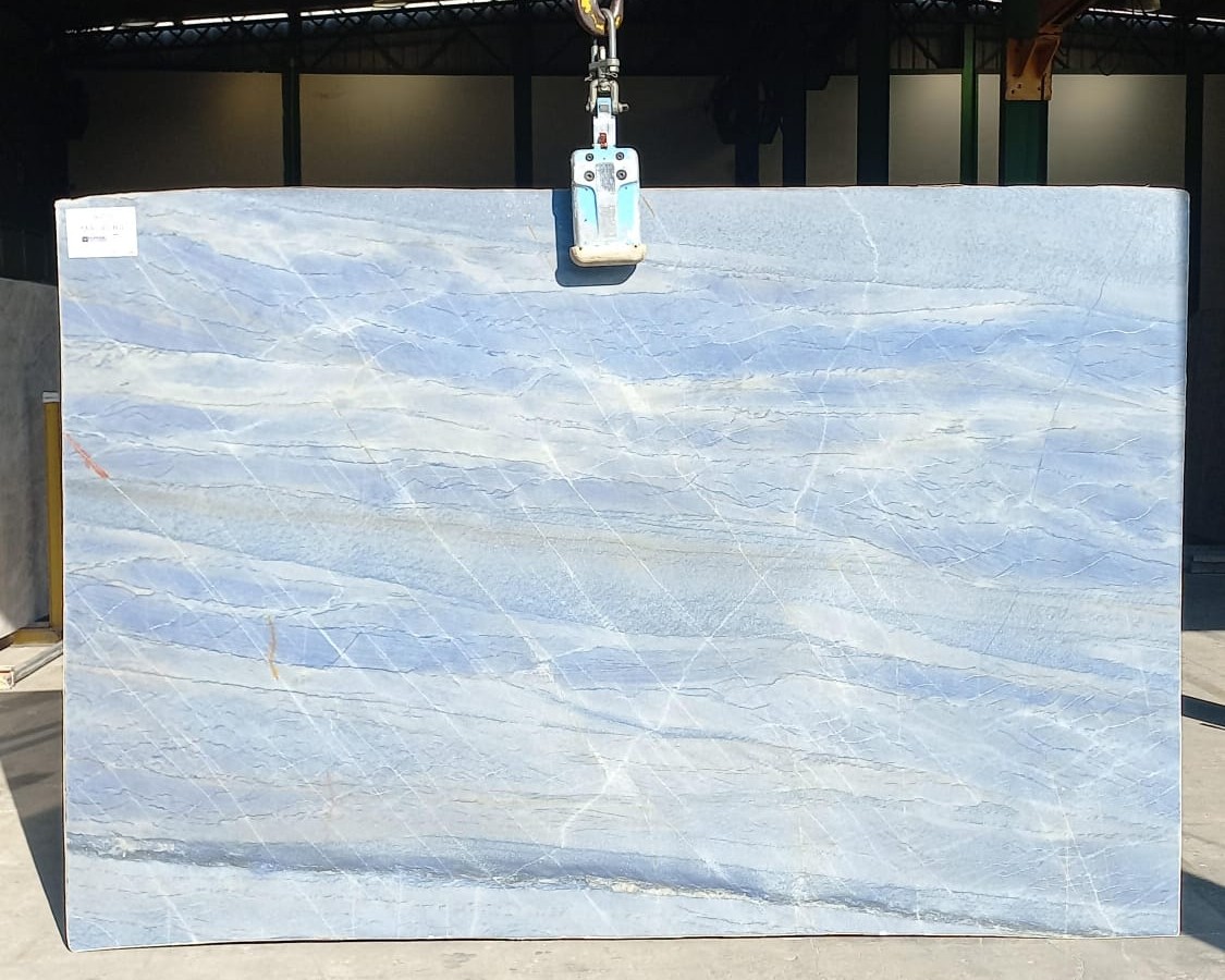 Azul Macaubas: O Quartzito Brasileiro Que Encanta Projetos 3 Chapa de Azul macaubas na Argos Rio